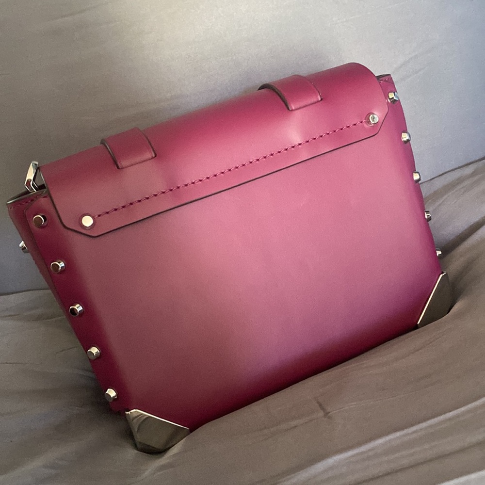 Michael Kors Manhattan Leather Satchel - Picture 2 of 10